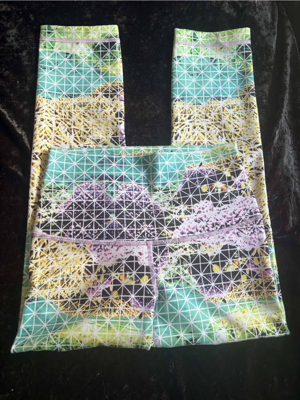 Lululemon Paradise Grid High Rise Size 4